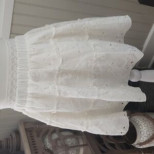 Arizona eyelet skirt size L